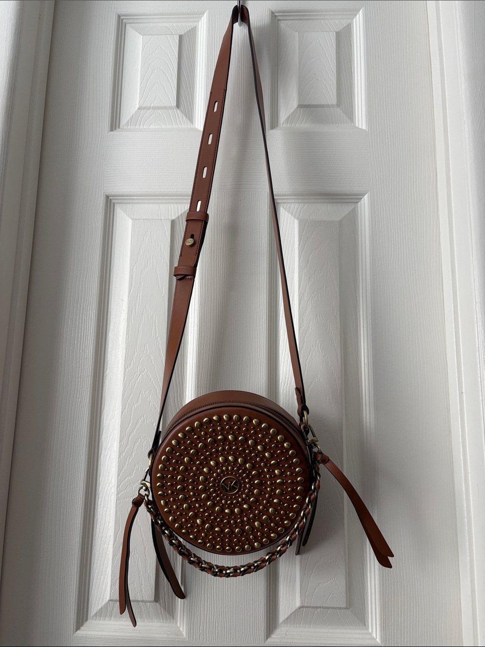 Michael Kors DELANCEY Brown Leather Round Crossbody Shoulder Bag Gold Studded